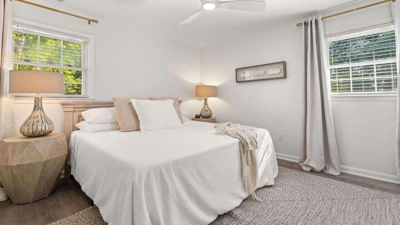 Photo of Bedroom in Hanahan