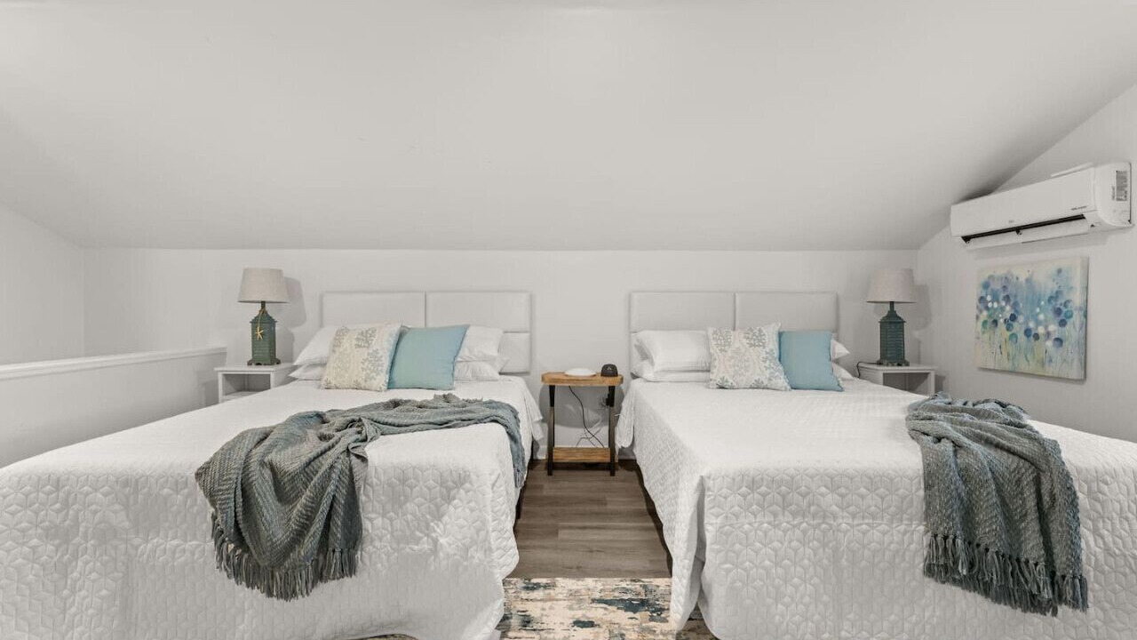 Photo of Bedroom in Hanahan
