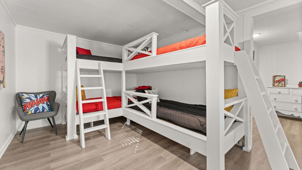 Photo of Bedroom in Hanahan