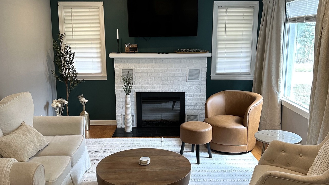 Photo of Livingroom in Kalamazoo