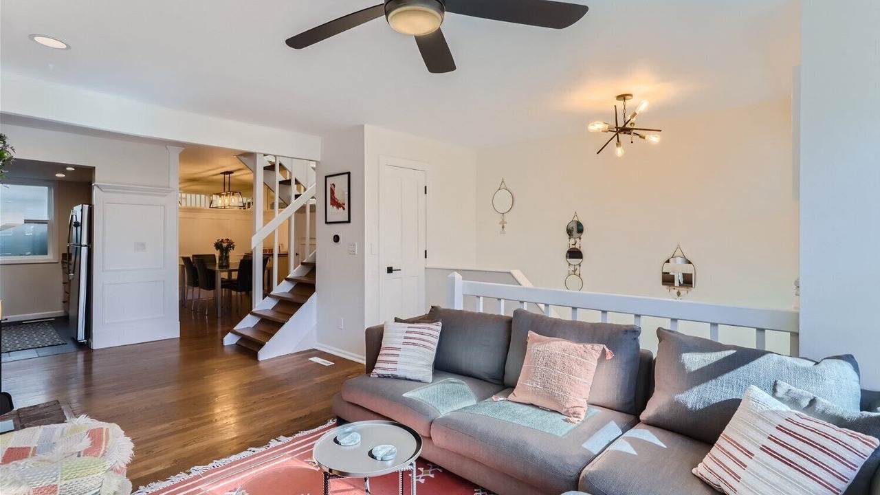 Photo of Livingroom in Central Boulder
