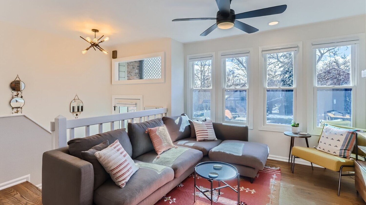 Photo of Livingroom in Central Boulder