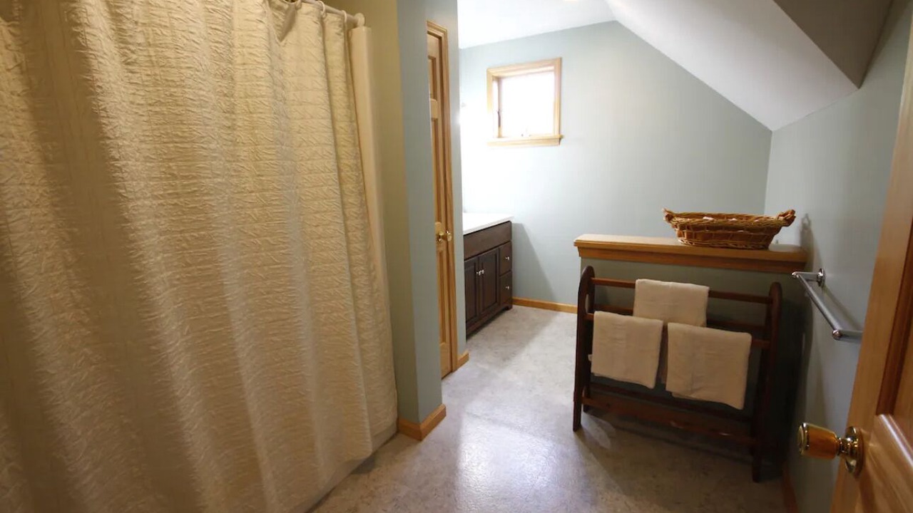 Photo of Bathroom in De Lancey