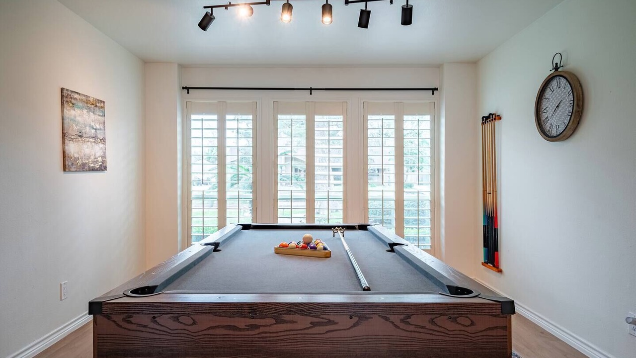 Photo of Bedroom in Nassau Bay