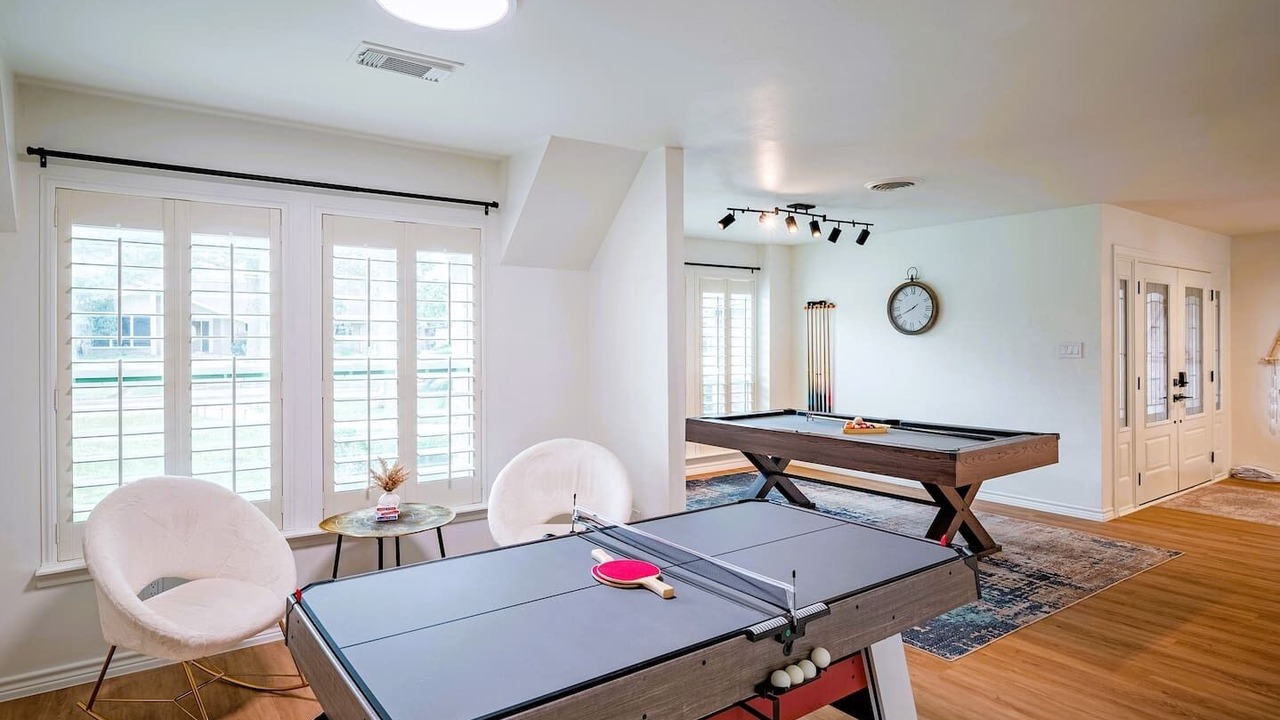 Photo of Bedroom in Nassau Bay