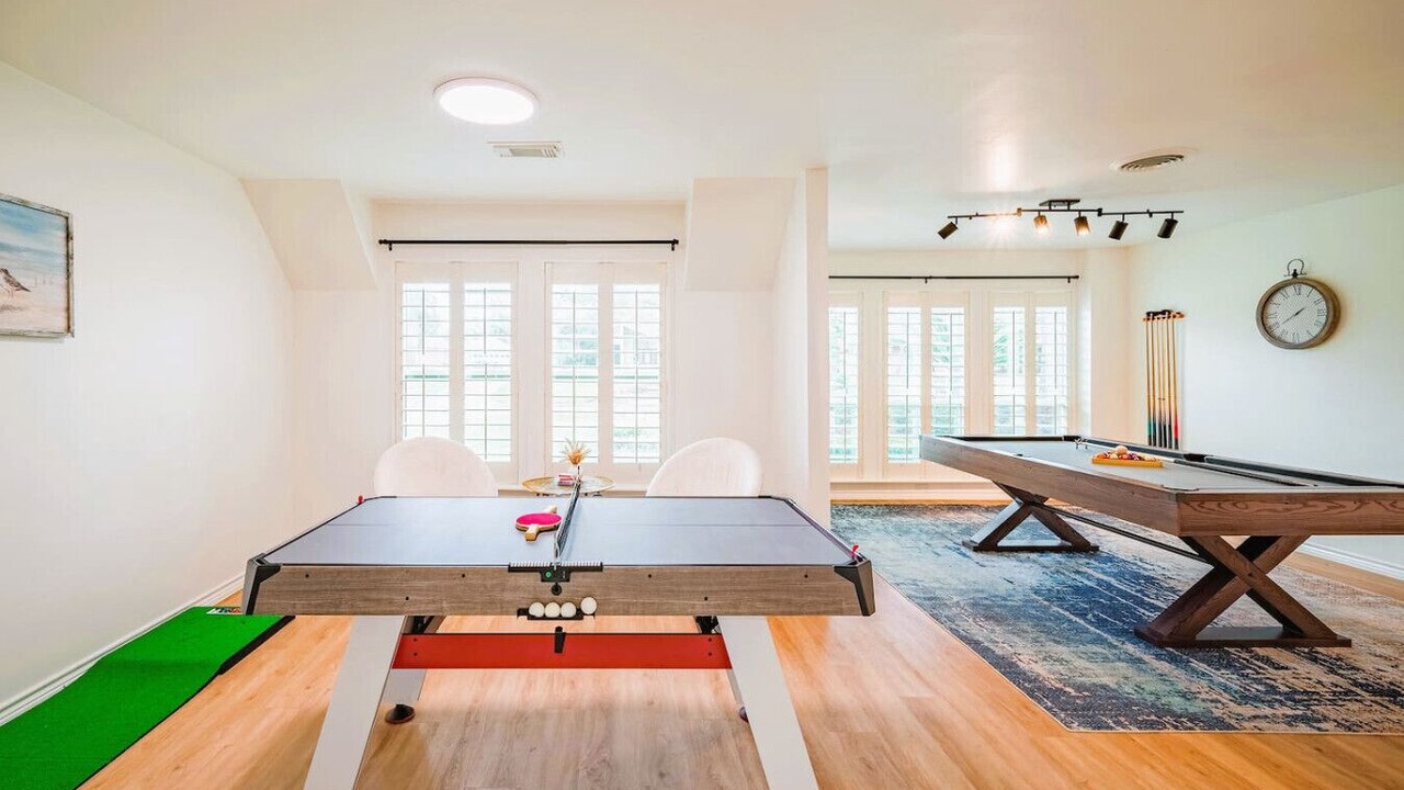 Photo of Bedroom in Nassau Bay