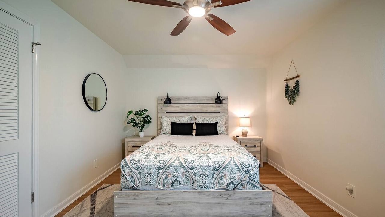 Photo of Bedroom in Nassau Bay