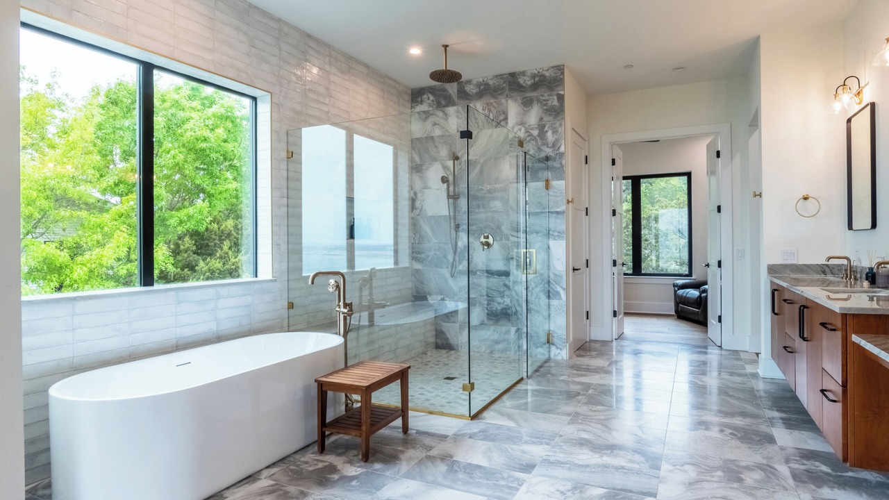 Photo of Bathroom in Comanche Trail
