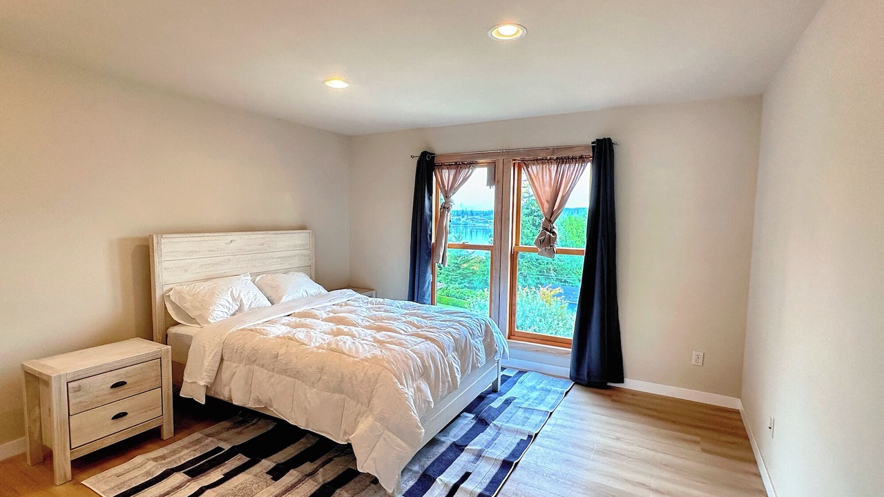Photo of Bedroom in Tulalip