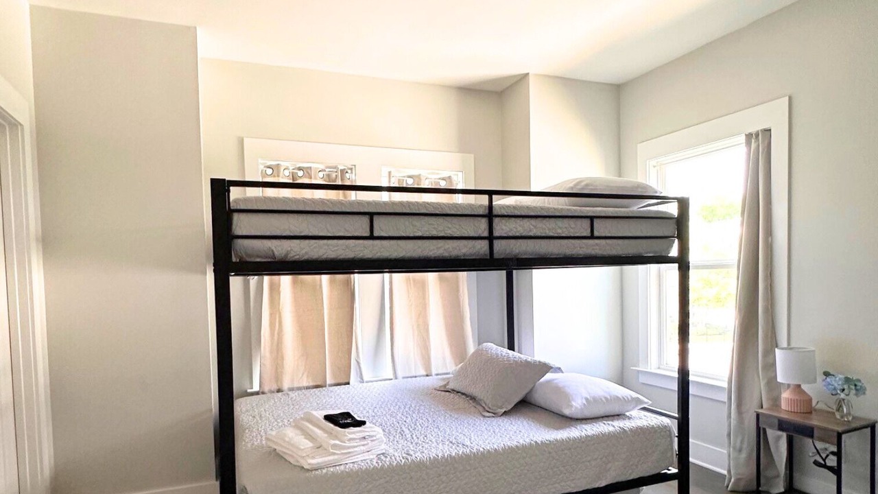 Photo of Bedroom in Salemtown