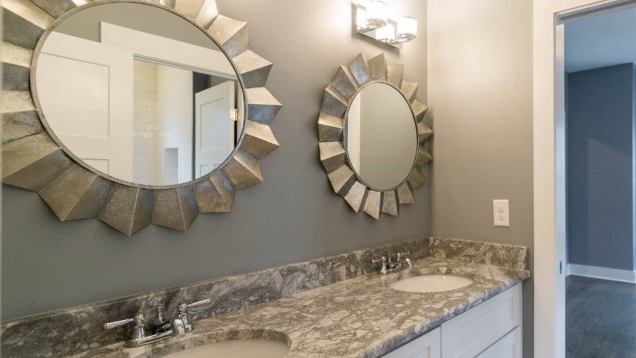 Photo of Bathroom in Salemtown