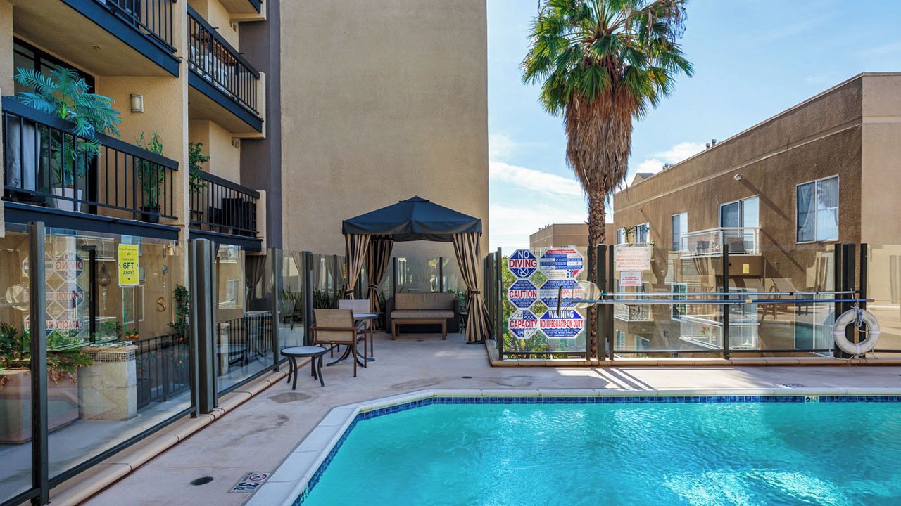Photo of Outdoor in Hollywood