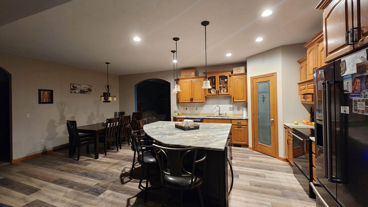 Photo of Kitchen in Black Wolf