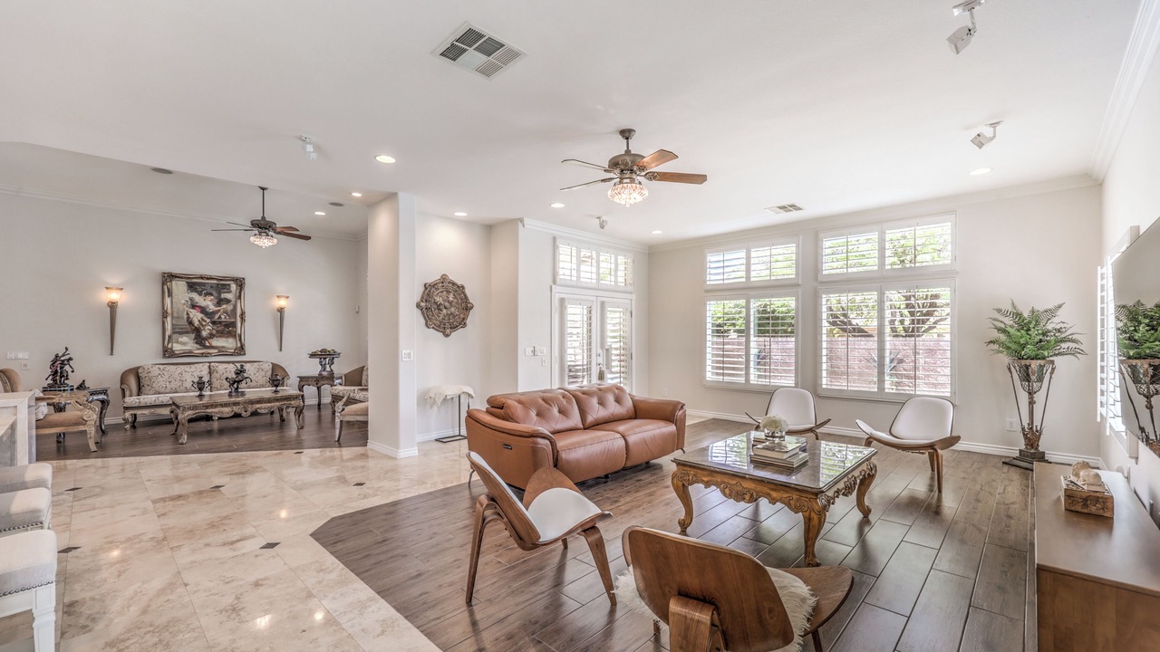 Photo of Livingroom in Seven Hills