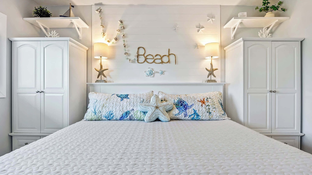 Photo of Bedroom in Crescent Beach