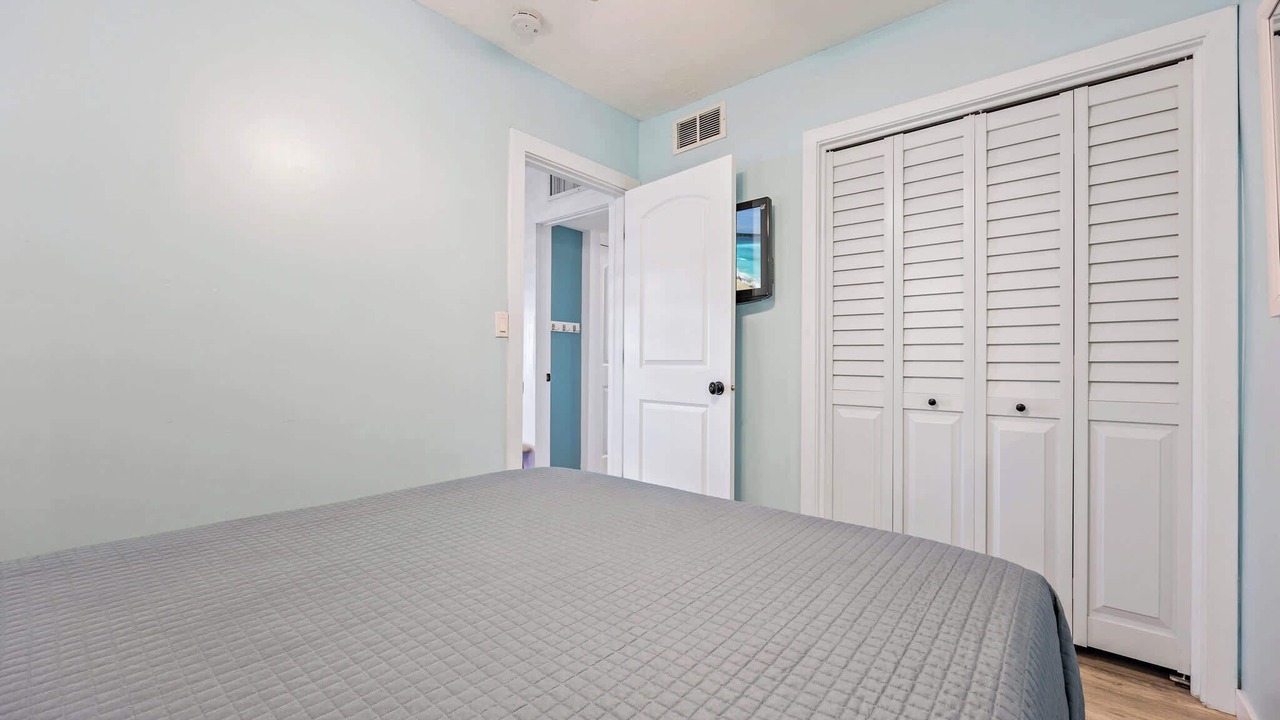 Photo of Bedroom in Crescent Beach