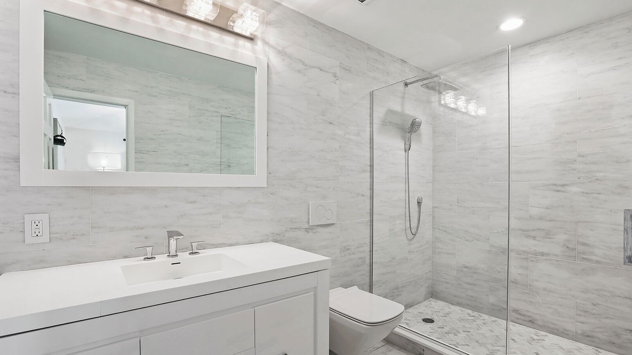 Photo of Bathroom in Sagaponack