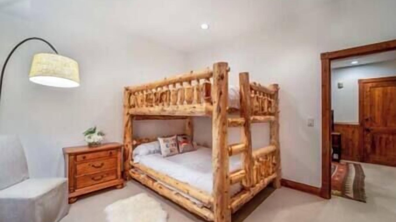 Photo of Bedroom in West End