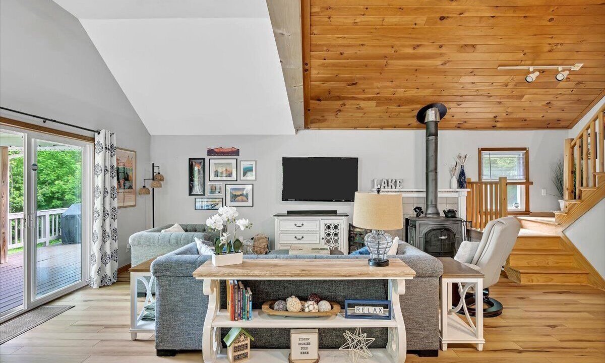 Photo of Livingroom in South Kortright