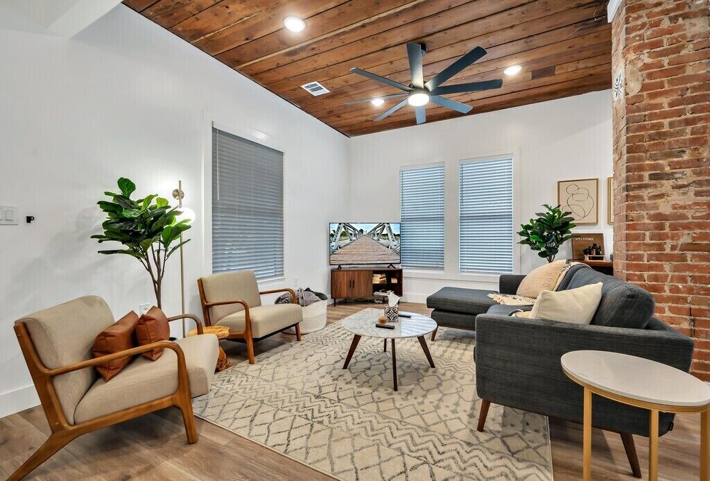 Photo of Livingroom in University