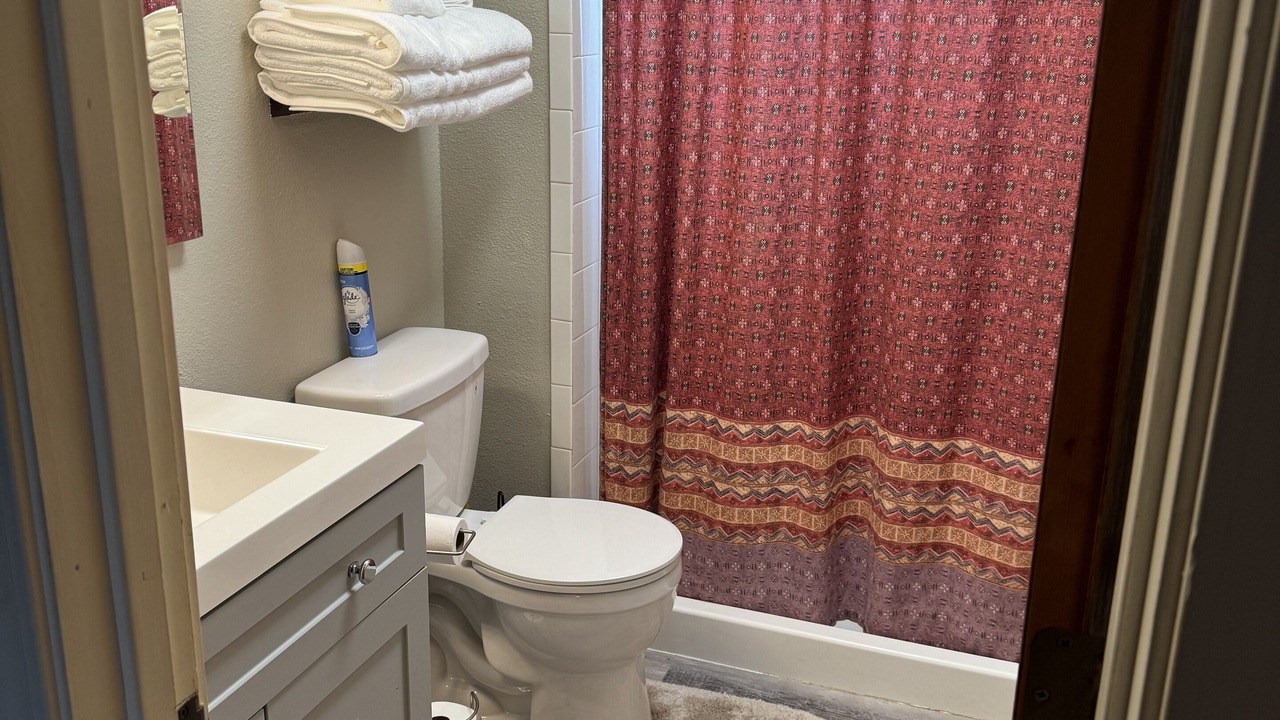 Photo of Bathroom in Blanco