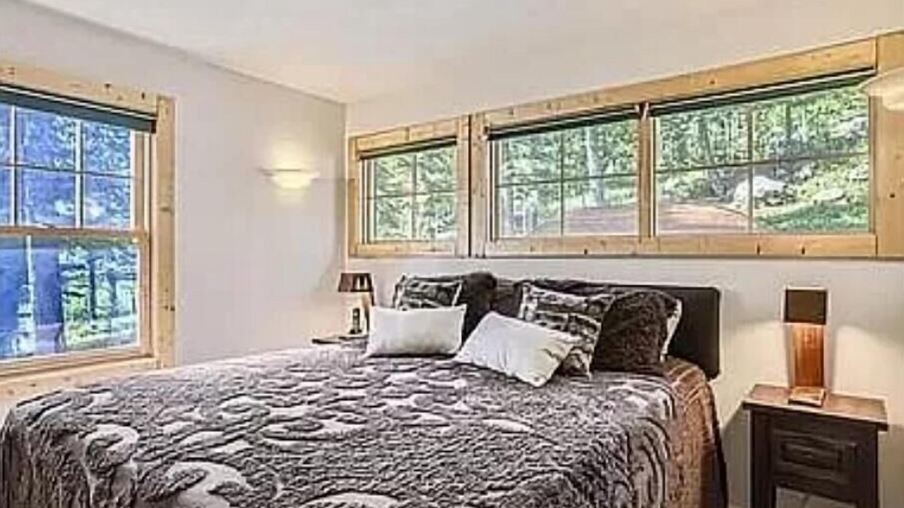 Photo of Bedroom in Lyons