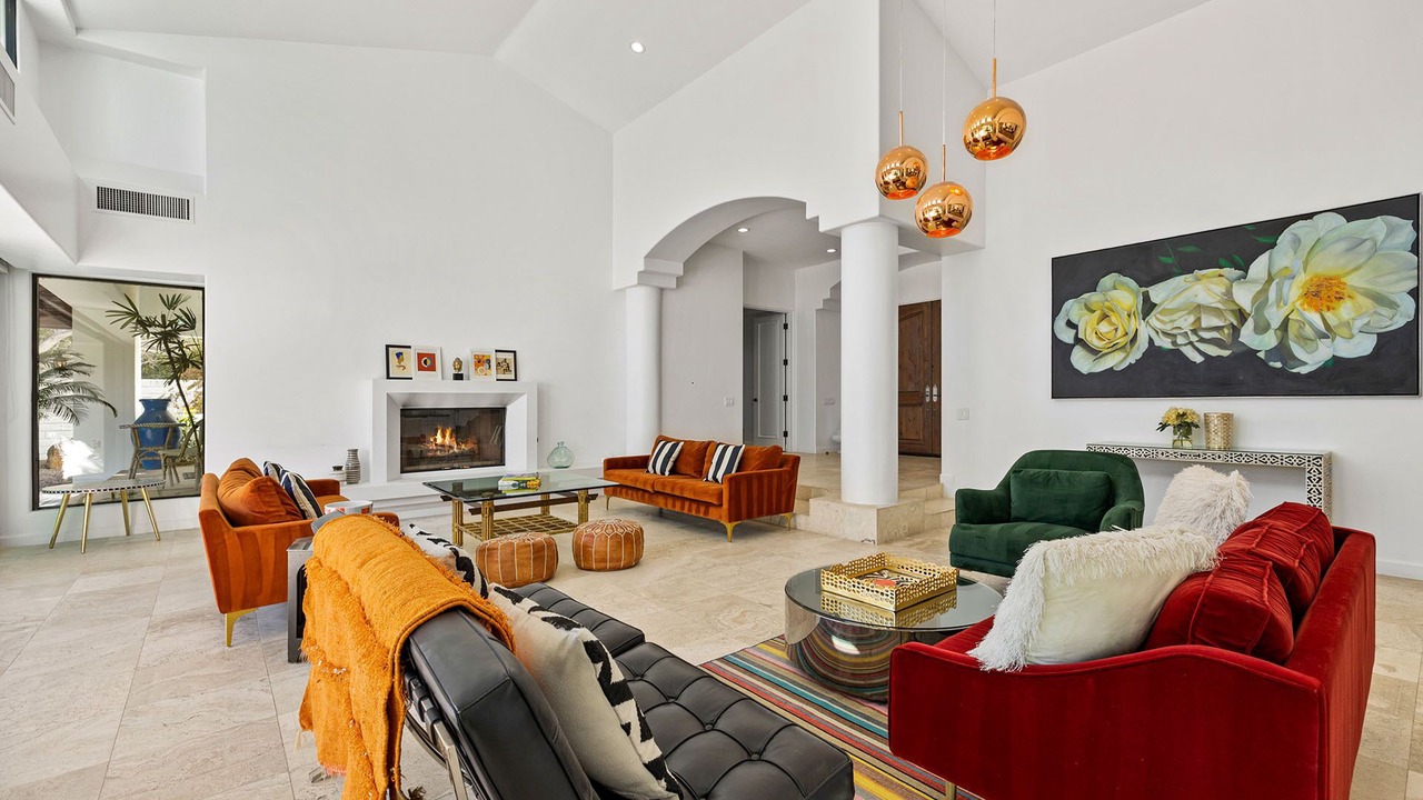 Photo of Livingroom in The Mesa