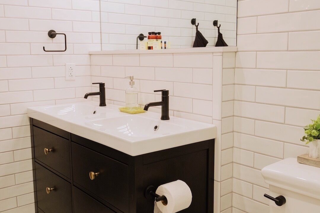 Photo of Bathroom in North Capitol