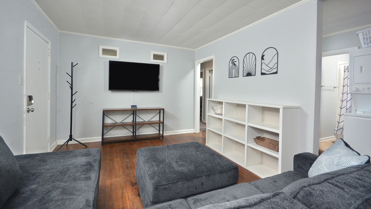 Photo of Livingroom in Carrboro