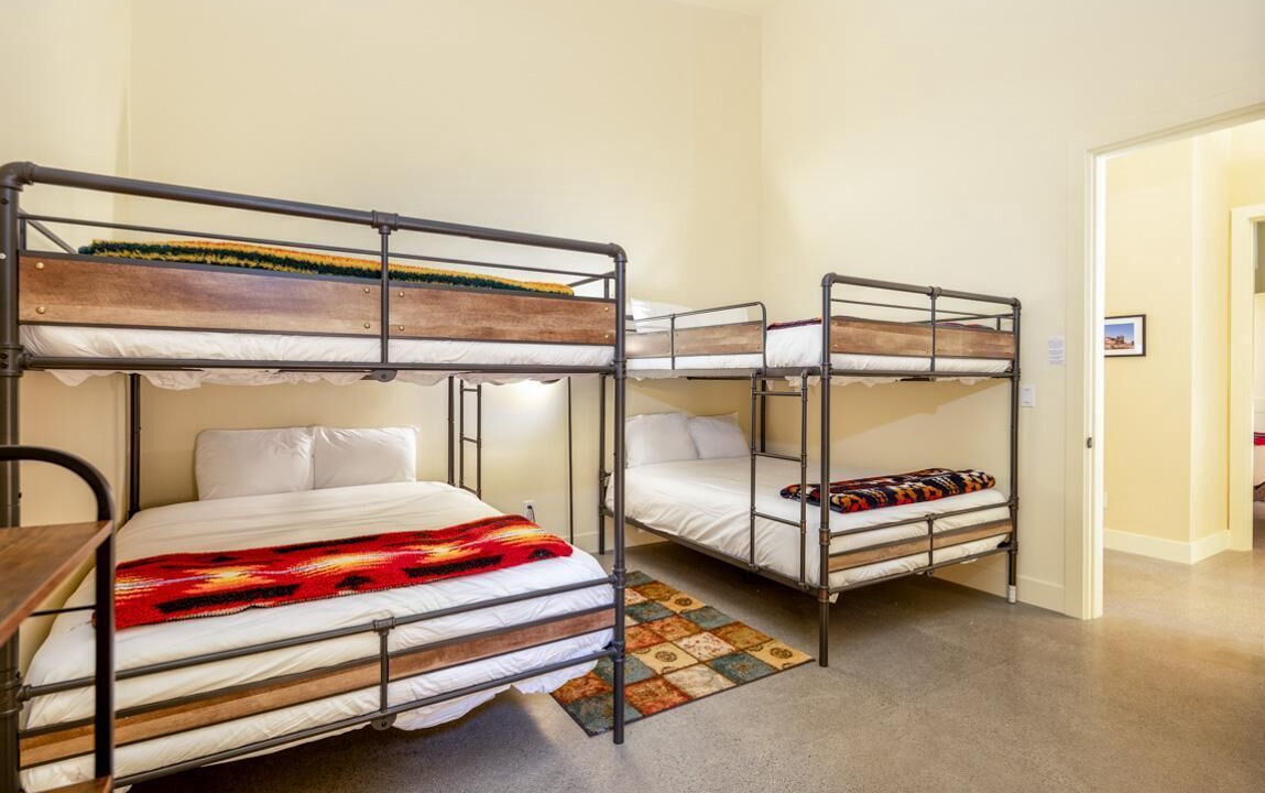 Photo of Bedroom in Roslyn