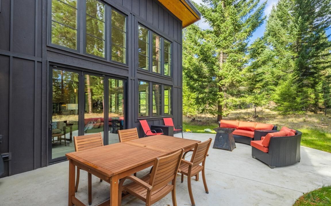 Photo of Outdoor in Roslyn