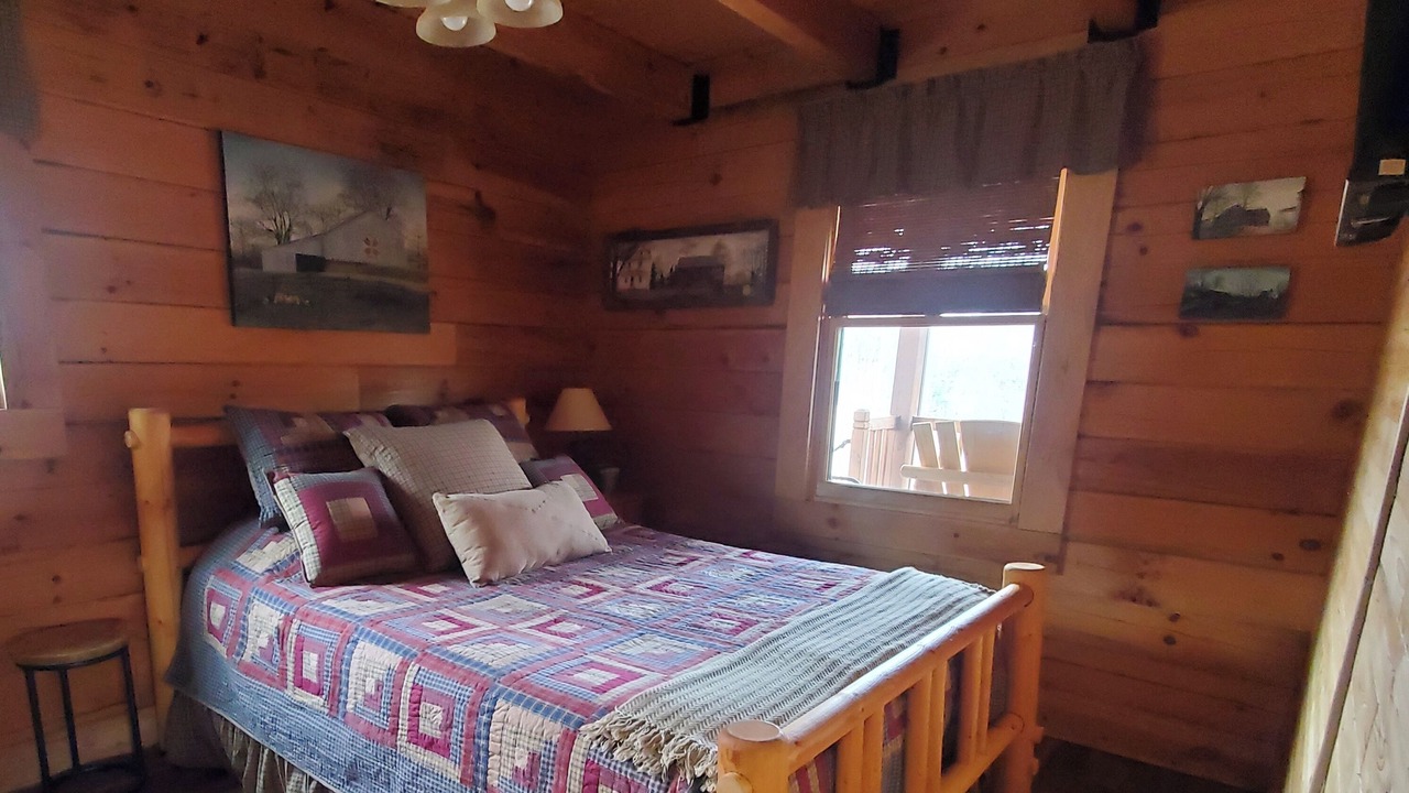 Photo of Bedroom in Glace