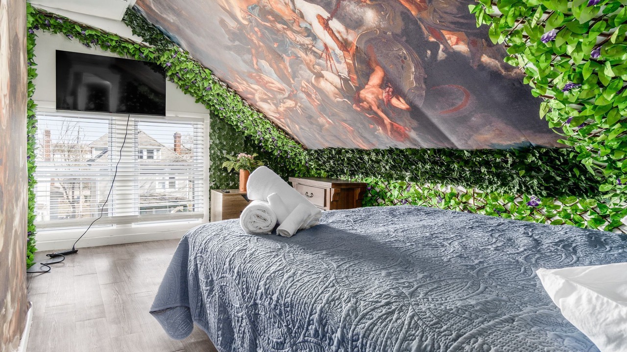 Photo of Bedroom in Glen Echo