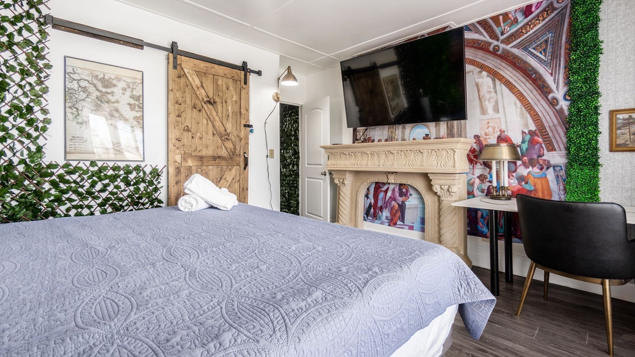 Photo of Bedroom in Glen Echo