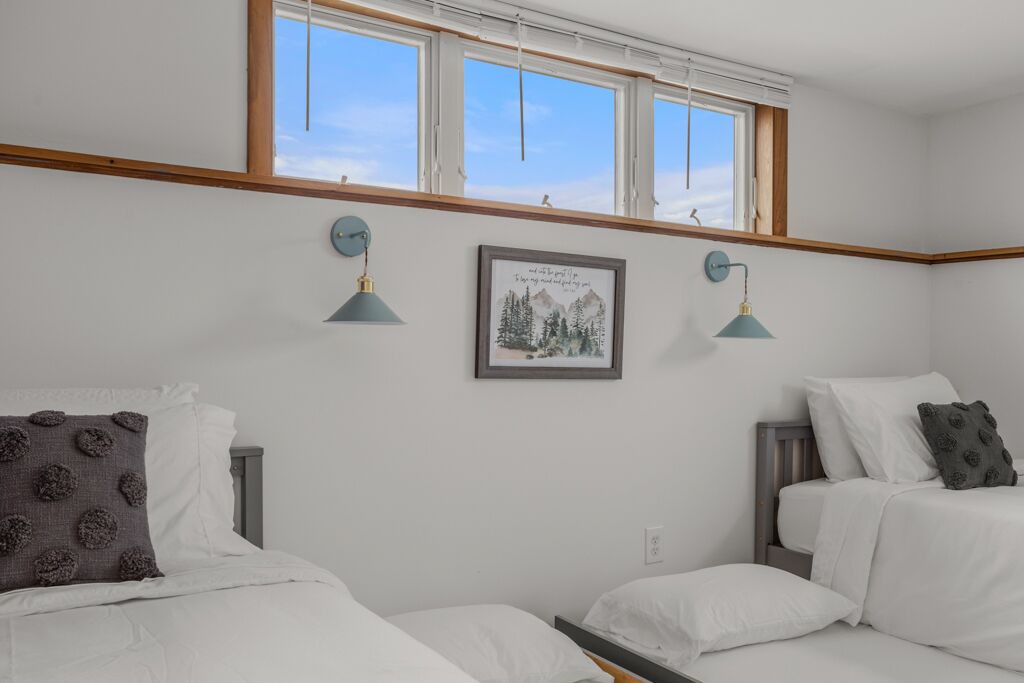 Photo of Bedroom in Lamoine