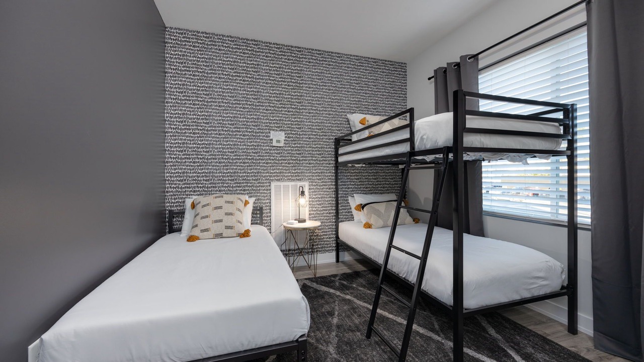 Photo of Bedroom in Five Points