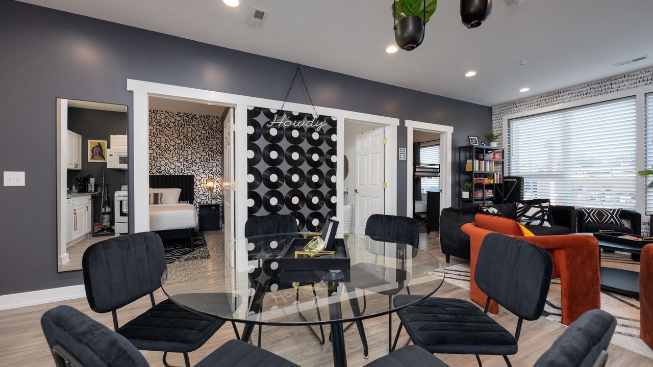 Photo of Bedroom in Five Points