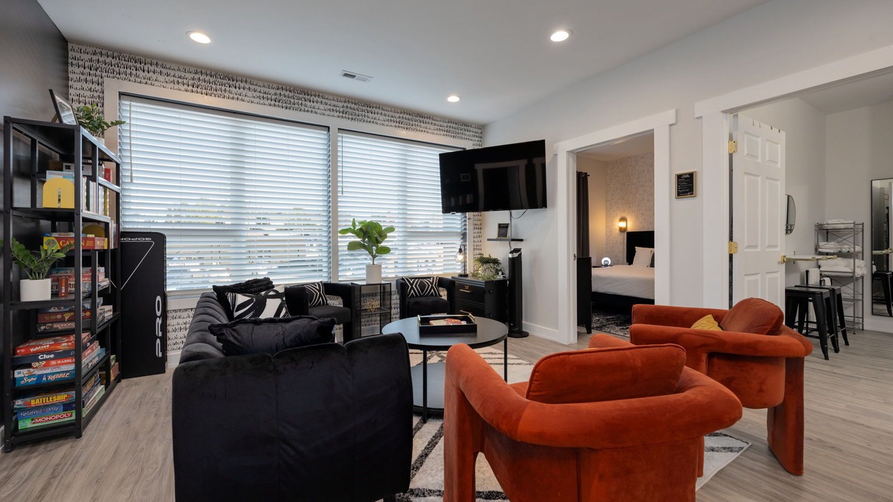Photo of Livingroom in Five Points