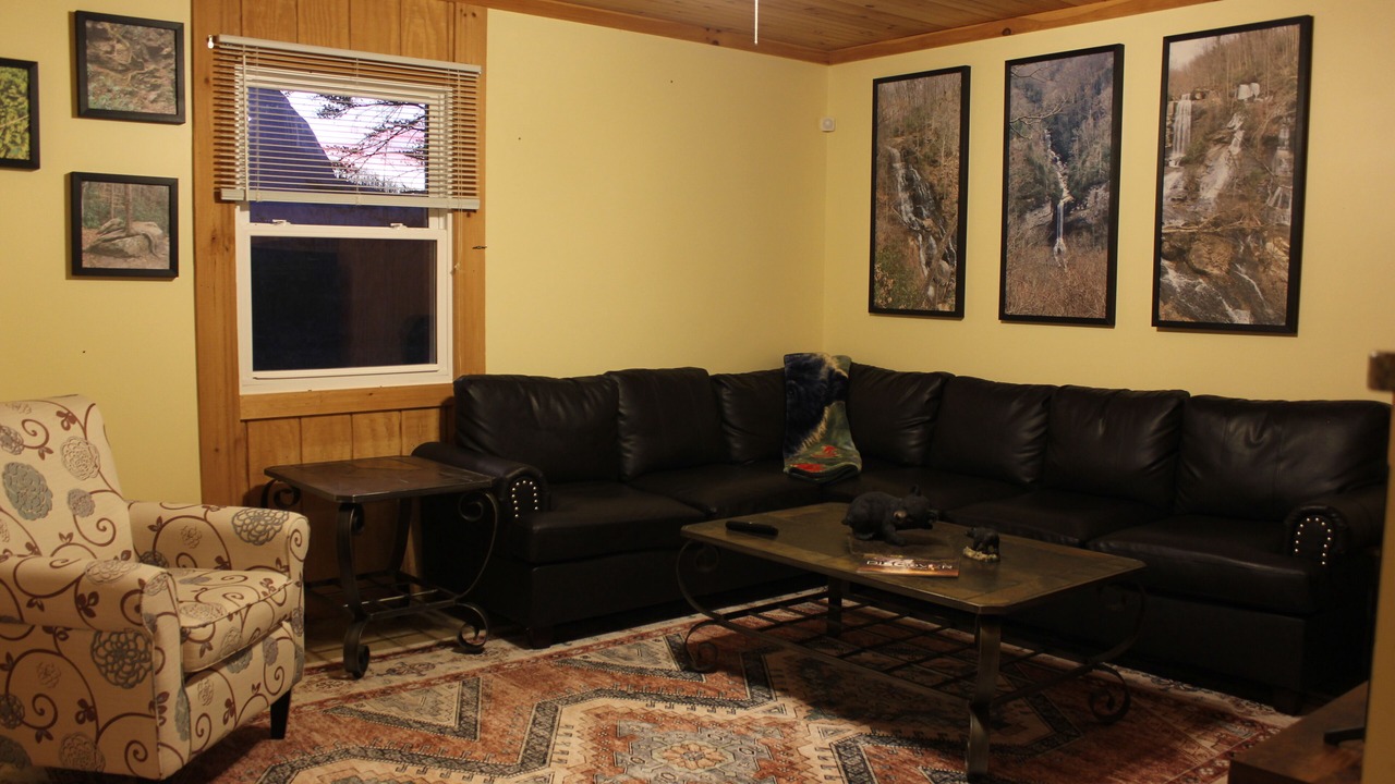 Photo of Livingroom in Cleveland