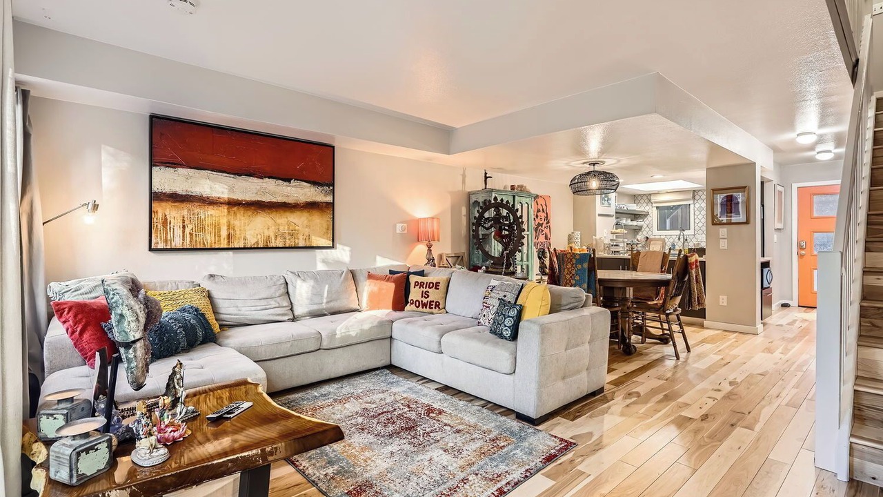 Photo of Livingroom in Central Boulder