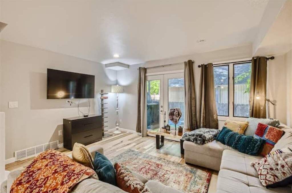 Photo of Livingroom in Central Boulder