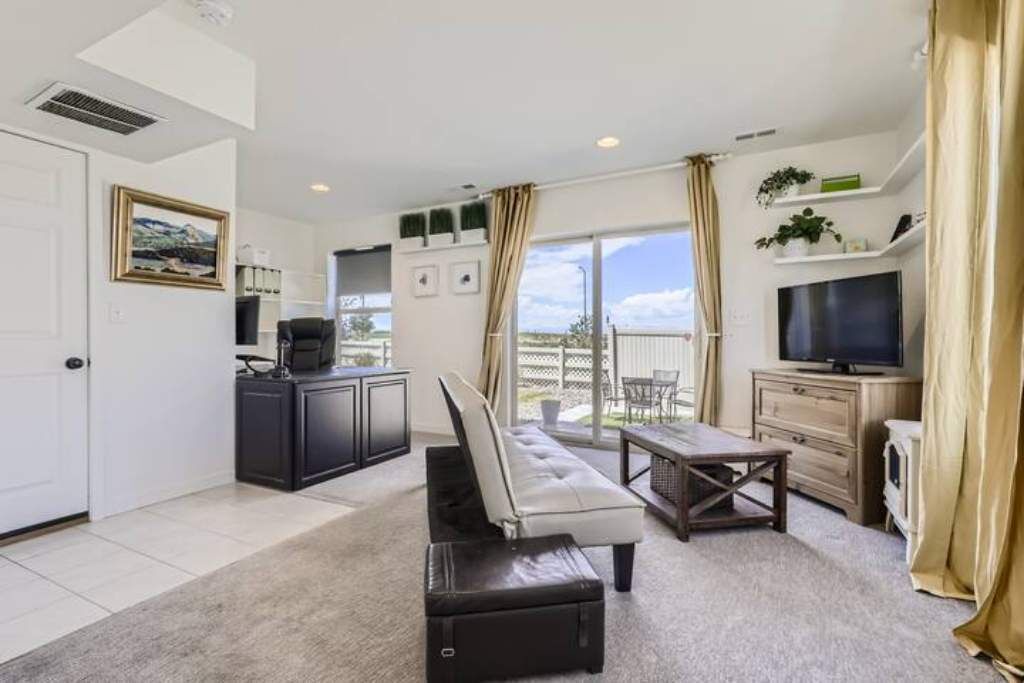 Photo of Livingroom in Gateway