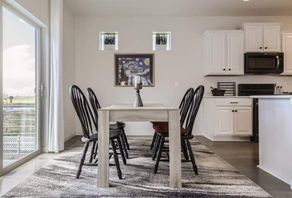 Photo of Livingroom in Gateway