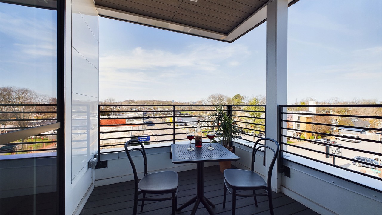 Photo of Patio Balcony in Historic Waverly