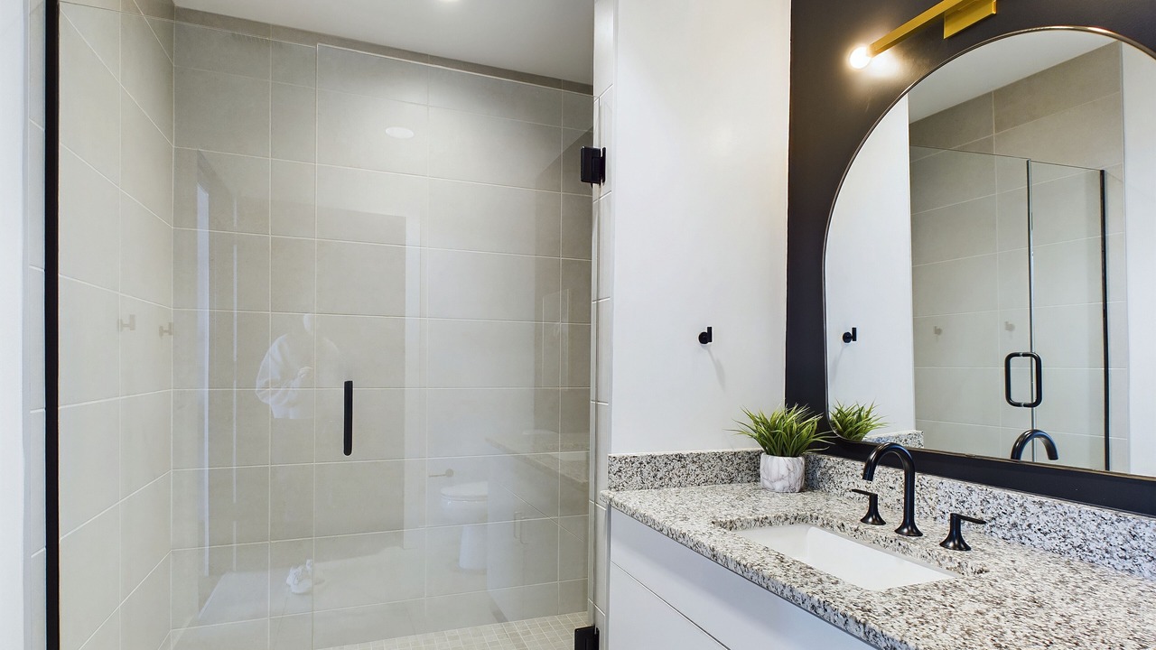 Photo of Bathroom in Melrose