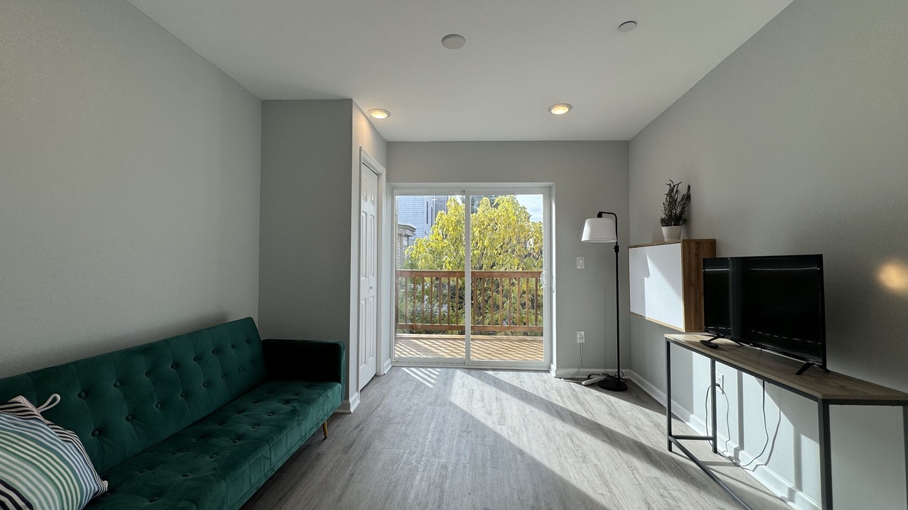 Photo of Livingroom in North Philadelphia West
