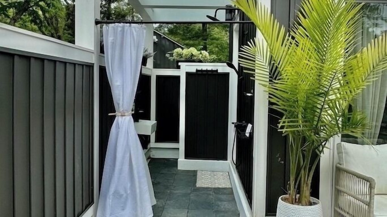 Photo of Patio Balcony in Cape Saint Claire