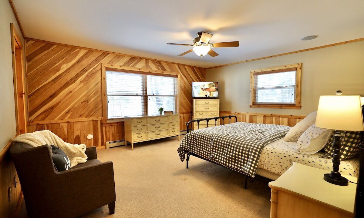 Photo of Bedroom in Arbor Vitae