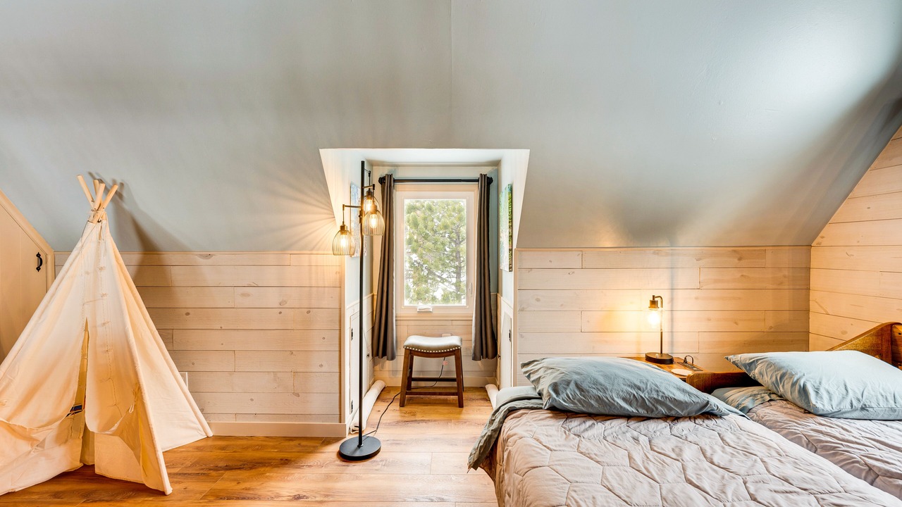 Photo of Bedroom in Allenspark