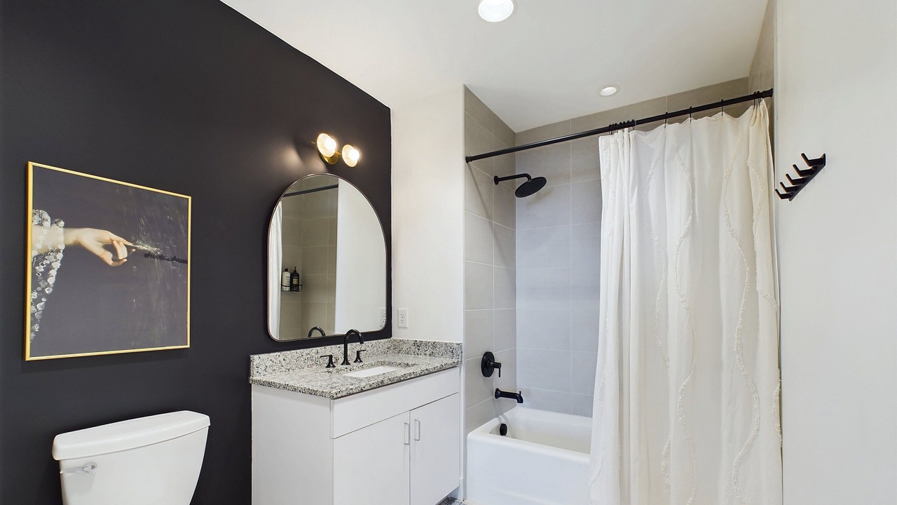 Photo of Bathroom in Sobro